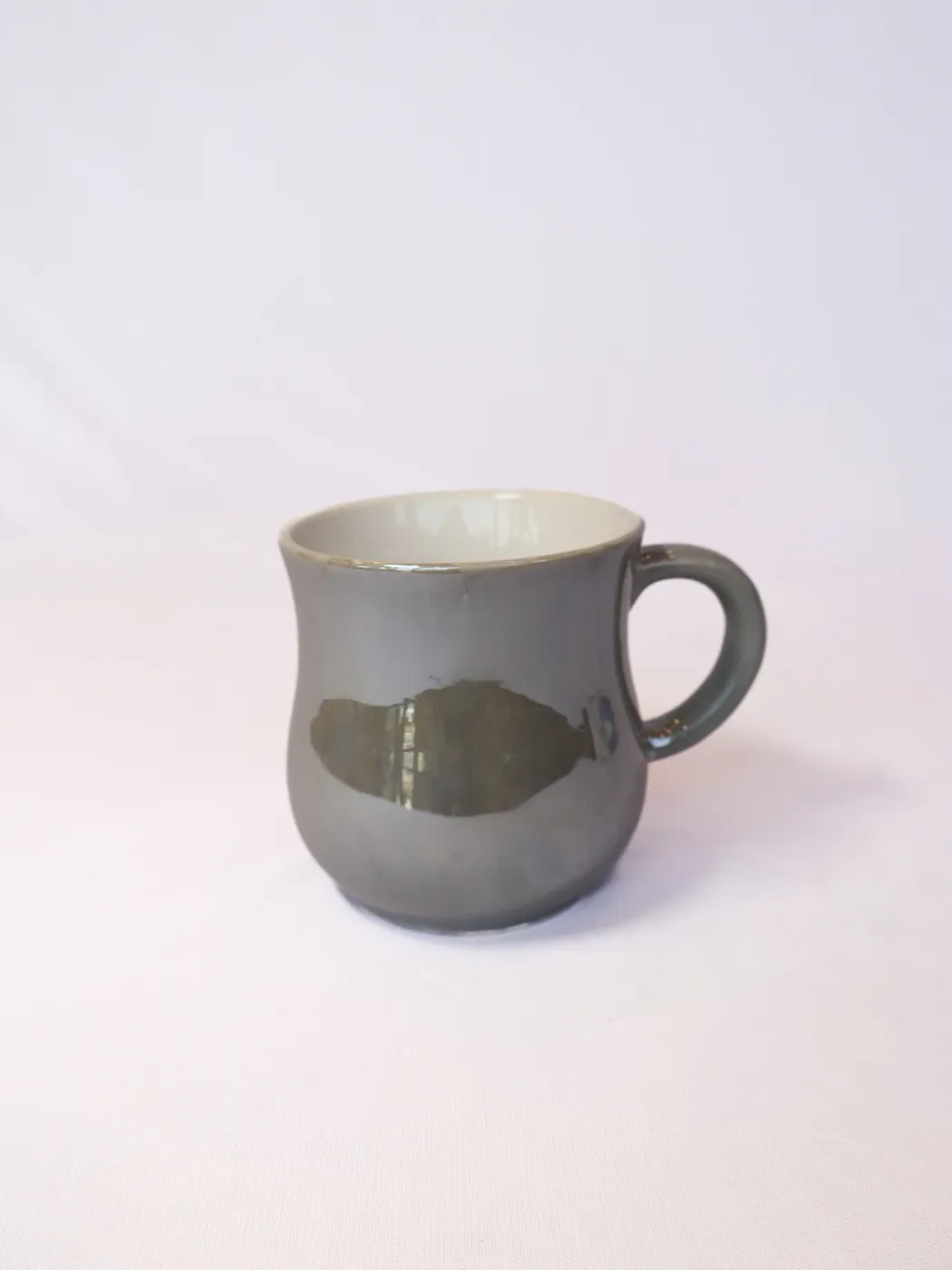Gray& Silver Cup